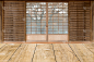 传统房屋中的日式推拉门。