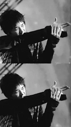 #华晨宇#  @华晨宇yu 
#华晨宇东方卫视天籁之战# 
第二季EP1 DAY2 截图壁纸

壳和须之间，是少年。

(全村应该没有比我拖延症更严重的人了吧) ​​​​