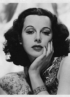 采集予心木子采集到黑白视觉下的美人1257emma watson 艾玛·沃特森