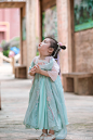 清荷改良襦裙，丸子家到货开售啦[机智][机智]#汉服##汉服上新##丸子小妹妹##儿童汉服# ​​​​