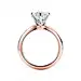 Tiffany &amp; Co. -  Tiffany® Setting 蒂芙尼™ 18K 玫瑰金六爪镶嵌钻戒 : Tiffany® Setting 蒂芙尼六爪镶嵌钻戒堪称经典设计杰作，是世界上极具标志性的订婚戒指。精湛的工艺将璀璨美钻高举于 18K 玫瑰金六爪爪镶之上，使其宛如凌空，熠熠生辉，闪耀逾 130 年的美丽光芒，一如它所象征的世上伟大的真情挚爱。