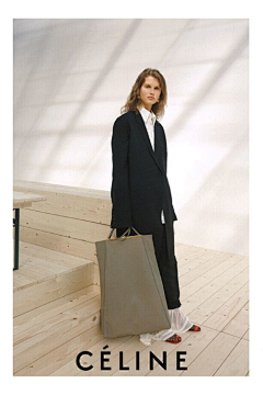 白脸土匪采集到celine Lp 网红女装