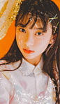 草帽少女阳光下娇俏可人潮范十足_唯美写真_4493美女图片