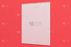 白色墙壁日历模型上的红色背景
