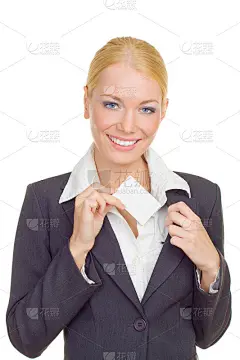 女商人把名片插在口袋里