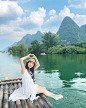 遇龙河漂流保姆级旅游攻略 : ⭐️关于导航地点：自驾的话可以直接高德地图导航搜索“金龙桥码头” ⭐️关于路线：1、遇龙河上半程竹筏漂流路线：金龙桥--栖凤山--天作寨--遇龙桥--石龙山庄--八仙岩--双狮角逐--情侣山（川岩）-