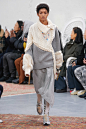 Sacai Fall 2019 Menswear Fashion Show : The complete Sacai Fall 2019 Menswear fashion show now on Vogue Runway.