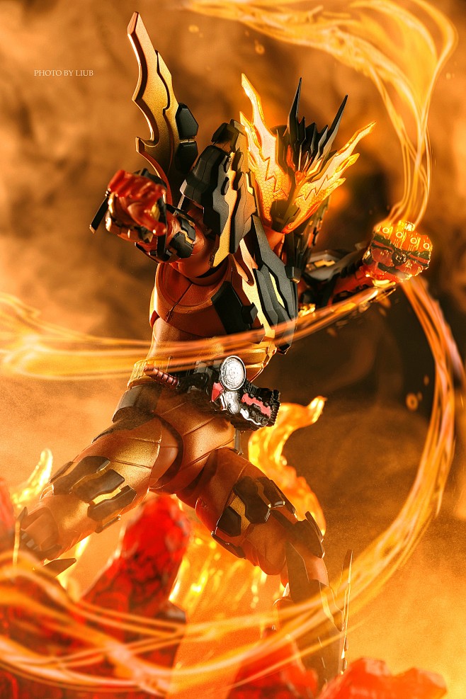 假面骑士岩浆龙shf3648x5472