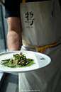 #LOGO设计# 餐饮LOGO设计：物与
食与物，物与食，两者为一物，观品成一度。
让自然流淌到盘中，让一切静享在其中。
【大白鲨作品】 ​​​​