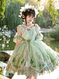 New Release:  Bramble Rose 【-The Bellflowers Bloom-】 Lolita Jumper Dress

◆ Shopping Link >>> https://lolitawardrobe.com/bramble-rose-the-bellflowers-bloom-vintage-classic-lolita-jumper-dress_p7588.html