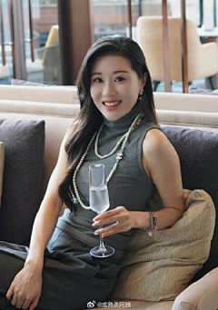 pbCzJh0E采集到信息流-大龄女