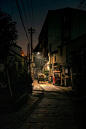 “  夜归深巷 …  ” ​
