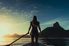 女子桨板冲浪运动摄影图