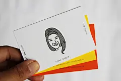 英国设计师Vidhi Suneja个人极简名片欣赏