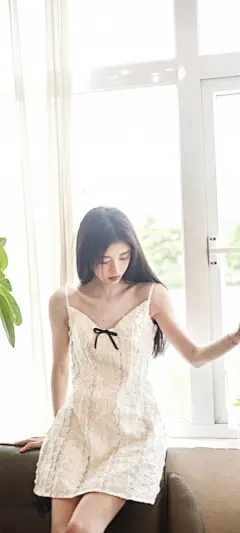 鞠婧祎小清新白色裙子手机美女壁纸