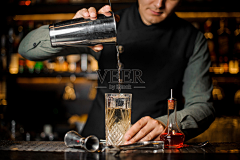 用户v0HxfjAW采集到酒杯