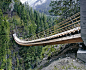 《世界最美丽的楼梯》
瑞士工程师Dzhyurg Konzett和Rolf Bahofner的加入的多层次Traversinertobel斜坡，已经开发出先进的设计阶梯桥长56米。近20米的两个高度之间的差异。此前他们放在一起绳桥，但它是由山体滑坡摧毁。