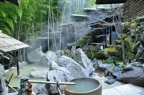 日本熊本县黑川温泉乡旅馆_百度图片搜索