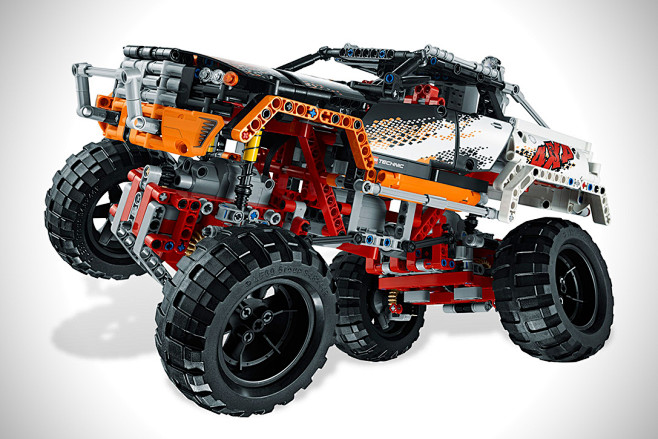 LEGO-Technic-4x4-Cra...