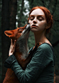 乌兹别克斯坦摄影师用红头发和红狐狸的童话肖像：_女头像打光 _急急如率令-B43334045B- _T2019330  _人像摄影 #率叶插件，让花瓣网更好用_http://jiuxihuan.net/lvye/#