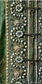 珠绣花衣裳，不一样的美，珠绣要用什么样的布和线？_【快资讯】