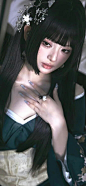 黑道千金
采集@别致的七
cr：上海花记写真