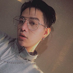 马子康采集到男生头像