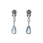 高级珠宝耳环

白18K金，两颗水滴形切割海蓝宝石，共32.87克拉，棕色钻石，窗镶珐琅，明亮式切割圆钻。

几何图案，星形设计，名贵的栅格结构，玩味通透与材质：卡地亚的东方调色盘继续绵延丰富。L’Odyssée de Cartier – Parcours d’un Style系列以浓烈色彩和流畅线条重新勾勒传统图案，呈现梦幻而现代的东方神韵。