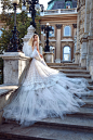 GALIA LAHAV 2016年秋季象牙塔系列定制婚纱。#时尚新娘# #蕾丝控# @成都上锦婚纱定制