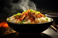 烤肉拌饭美食摄影图