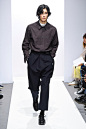 Margaret Howell Fall 2018 Menswear Fashion Show : The complete Margaret Howell Fall 2018 Menswear fashion show now on Vogue Runway.