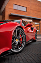 Ferrari 488 Pista（分辨率：2560）（by Ivan OrIov）_图片新闻_东方头条