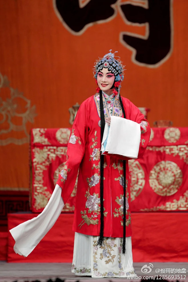 Beijing Opera。京剧。国剧。国粹。花旦。青衣。戏子。戏曲。妩媚。-花瓣网