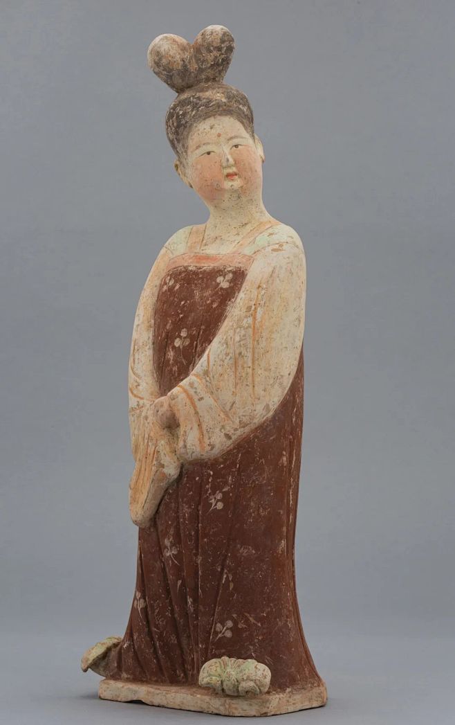 唐代 彩绘双髻仕女俑
