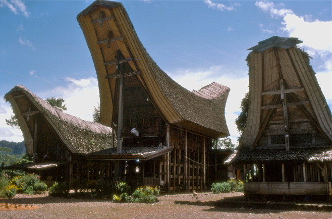 Indonesia_Toraja_hou...