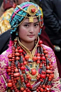 藏族服饰之女生盛装篇-服装设计 - 穿针引线网