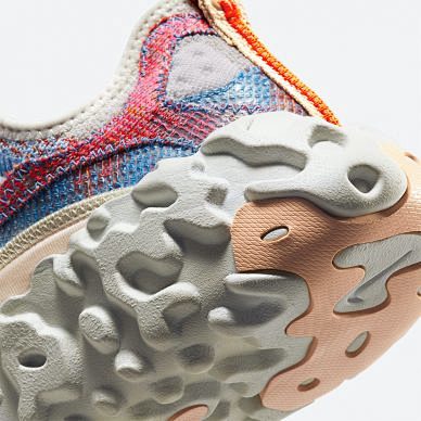 Nikelab Overreact Fl...