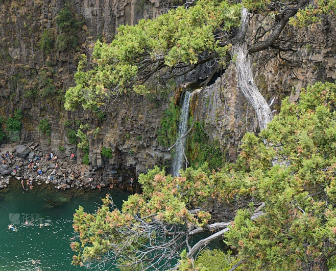 拉利奥娜瀑布在拉达尔7杯在Maule智利地区