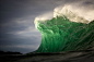 凝固的海浪，像山峦与雕塑。来自摄影师 Warren Keelan （warrenkeelan.com）