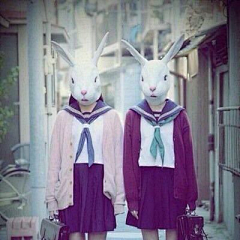 穆提采集到服饰考 - 女子制服