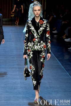 关你的耳采集到2016 Dolce&Gabbana春夏 