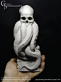 Cthulhu scull bust , George Tsougkouzidis : Cthulhu scull bust 21 cm tall
sculpted traditional with monster clay medium molded and casted in resin
available in grey color resin