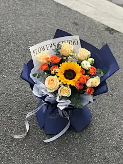 阳光使者-6支精品香槟玫瑰+1支向日葵混搭产品【图片 价格 贺卡 报价】_鲜花速递|全国同城鲜花|送花上门-娟蝶鲜花蛋糕网