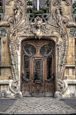 Art Nouveau facade, Paris