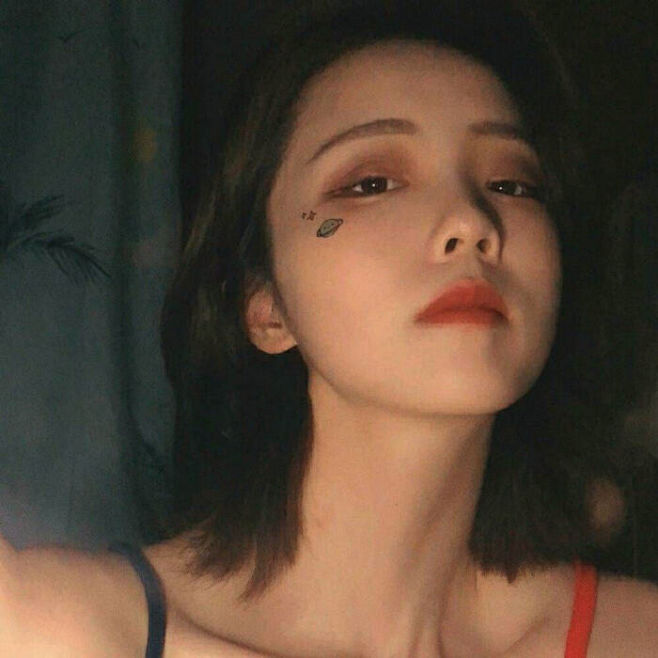 你逆光而来
配得上这世间一切美好
