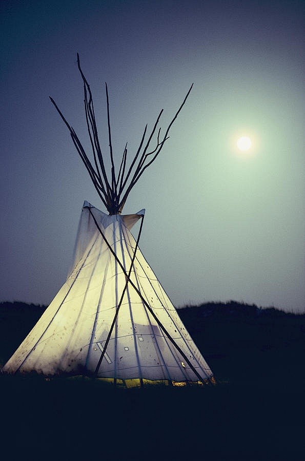 ✮ Illuminated Teepee