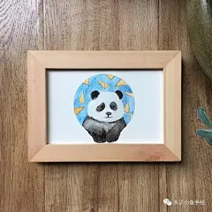 步骤｜画一只熊猫 : 微信公众号：木子小鱼手绘 十月将过半。桂花香弥漫。画一只熊猫。 成品：10×15cm，6寸画，熊猫。 工具：HB铅笔，温莎牛顿水彩颜料，温莎牛顿水彩画笔，康颂巴比松水彩纸300g。 步骤： 1。铅笔打底稿。勾出熊猫的...
