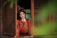 终于可以正常更新啦，恢复得差不多了，接下来继续努力吧！祝大家身体健康，万事顺意！你们要的照片也来啦！#雁鸿# #国潮正当红# #微博公开课# ​​​​