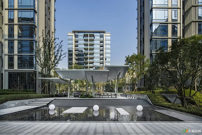 龙湖昱湖壹号阡陌纵横的都市桃花源以阡陌为社区肌理以台地小丘密林为