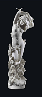 希腊神话中的精灵少女宁芙雕塑